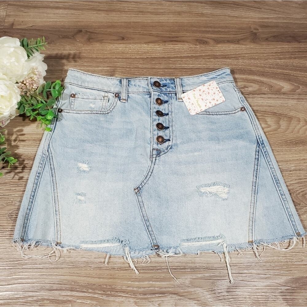 Free People Denim Mini Skirt Light Wash Distressed Button Fly Raw Hem High Rise - Picture 2 of 11